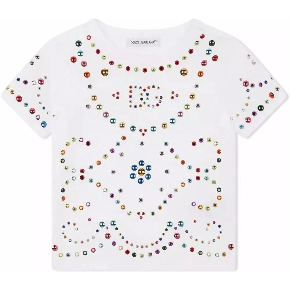 t-shirt in white in white