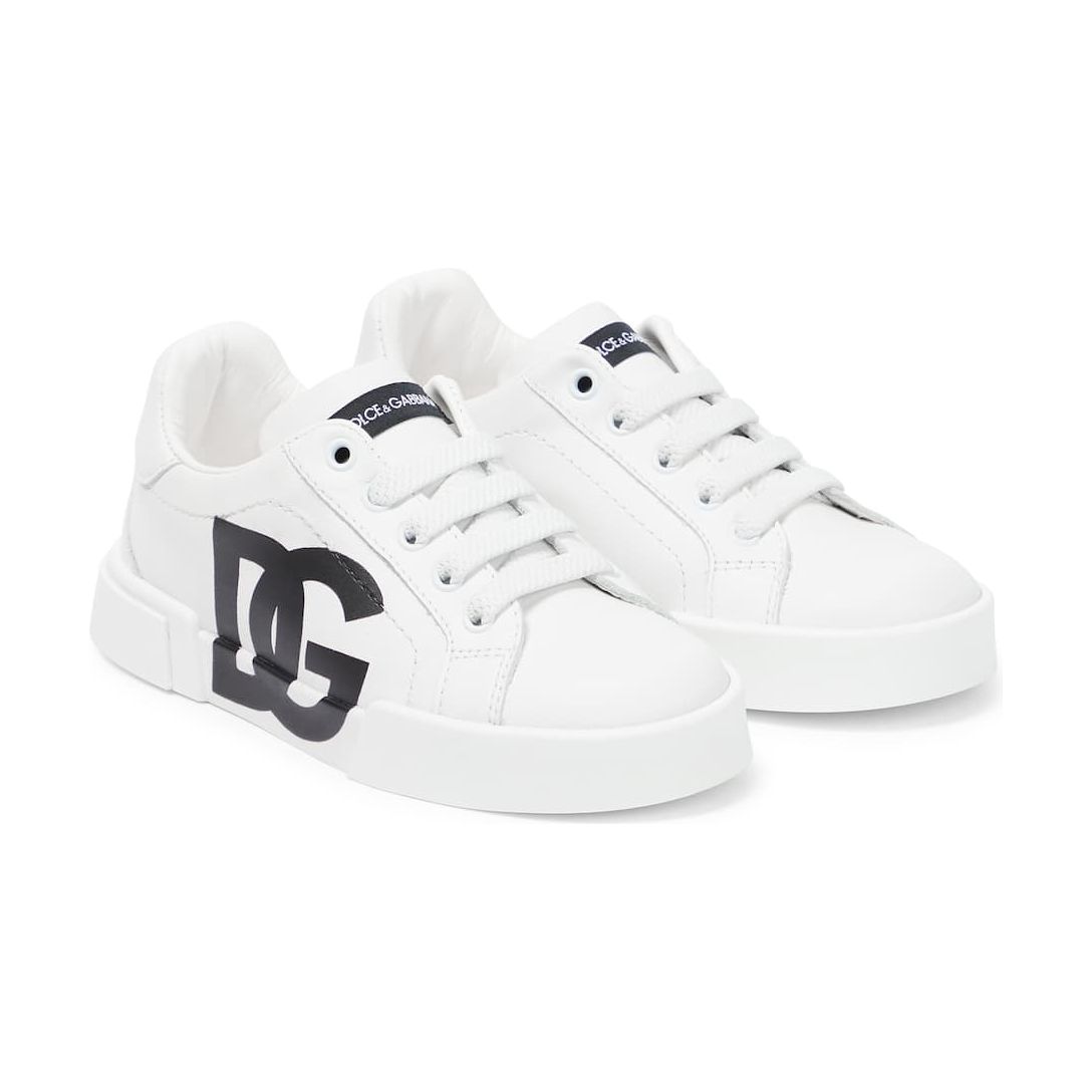 low-top sneakers in white