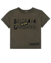 t-shirt in green in green