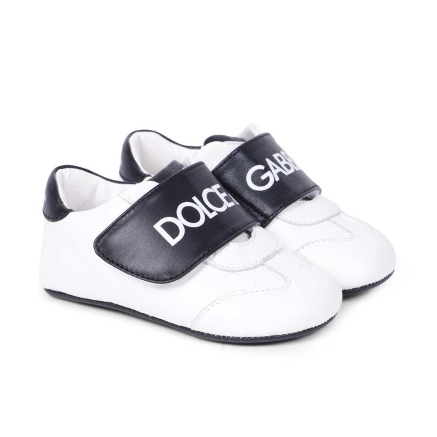 pre-walker sneakers in white and black