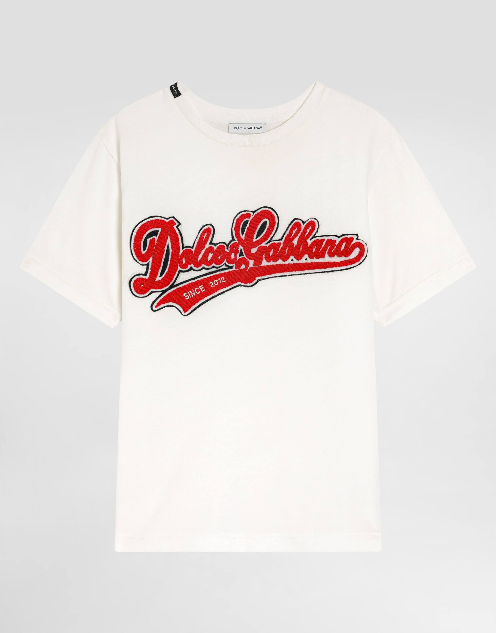 T-SHIRT IN WHITE