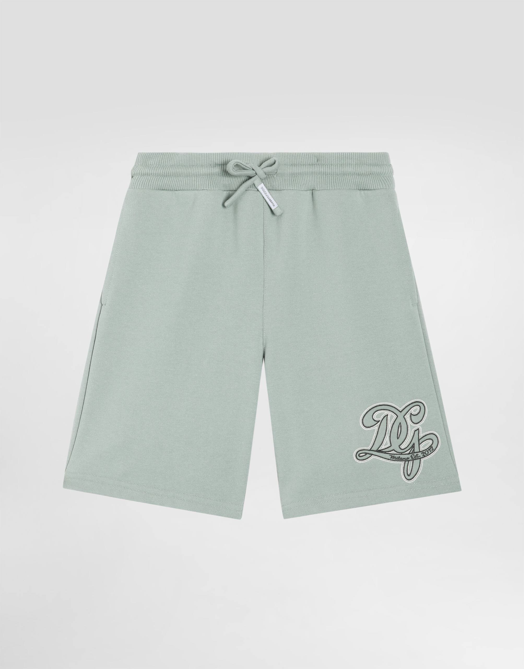 BERMUDAS IN SAGE GREEN