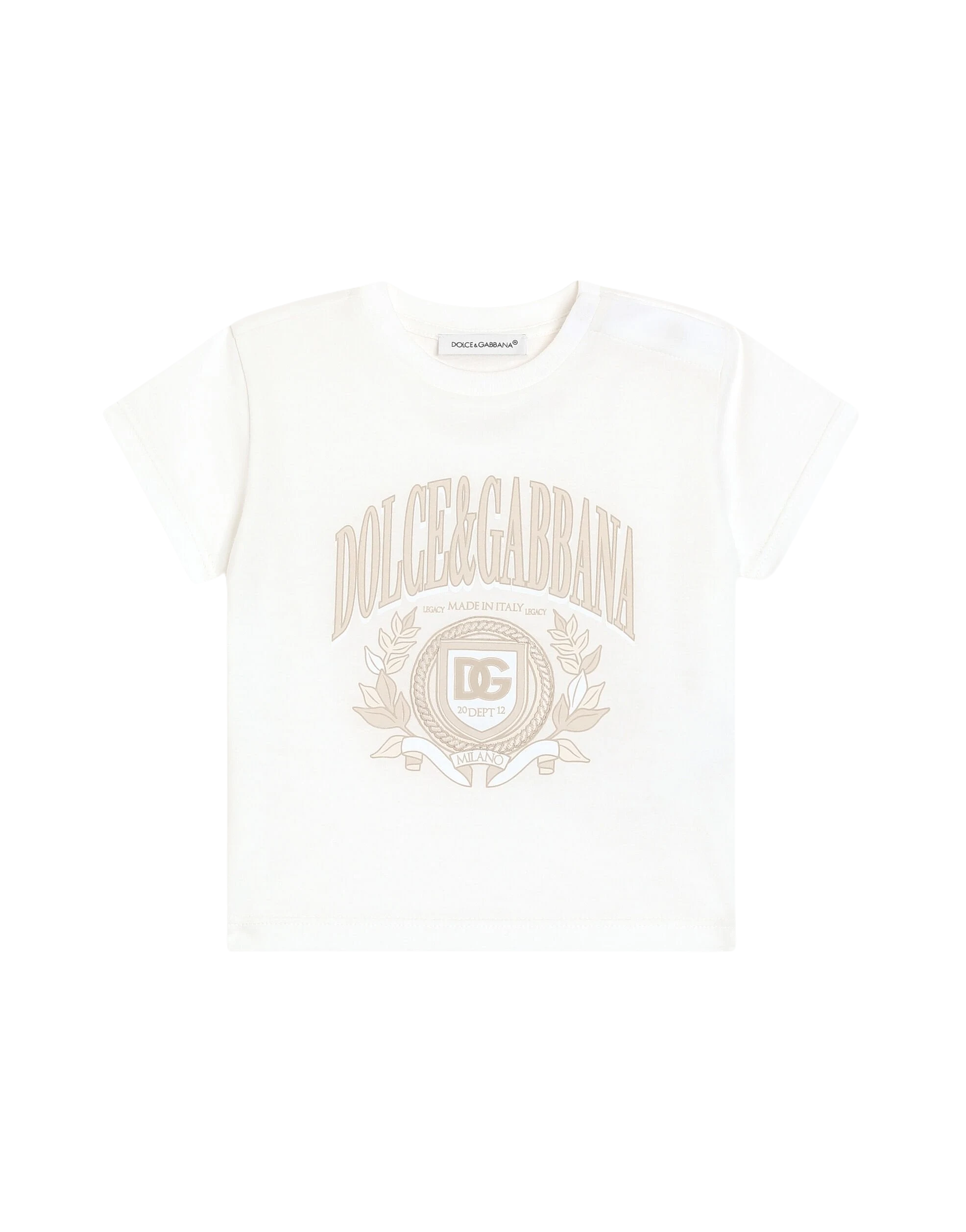 white t-shirt