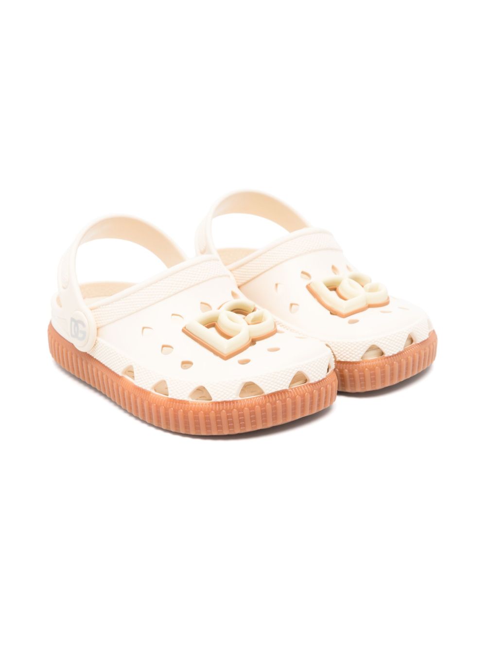 beachwear in ivory