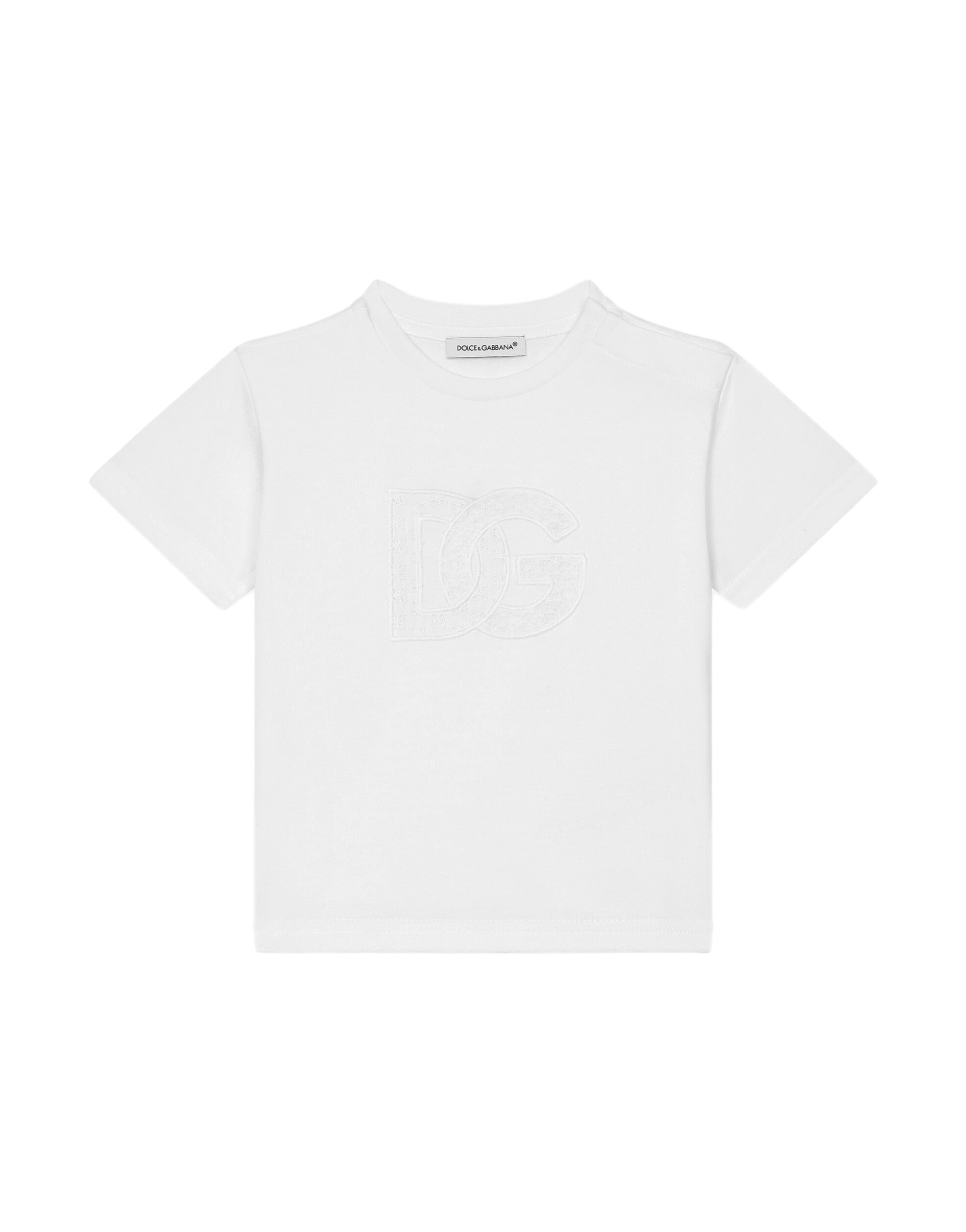 white t-shirt