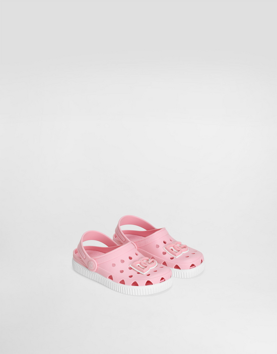 BEACHWEAR IN PINK