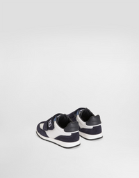 LOW-TOP SNEAKERS IN BLACK
