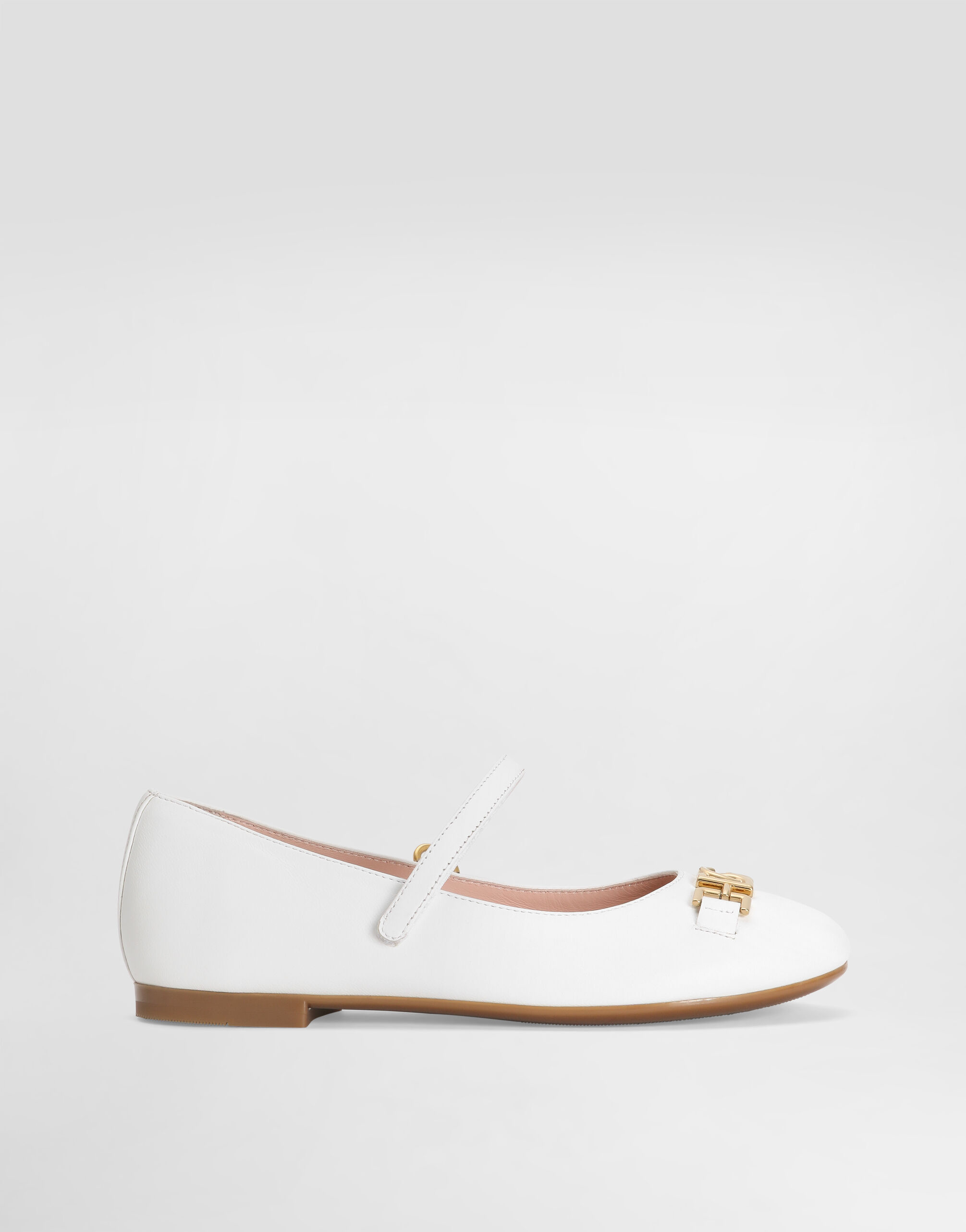 BALLERINAS IN WHITE