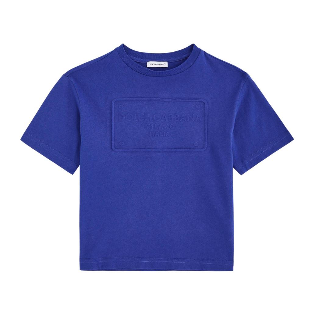 blue t-shirt