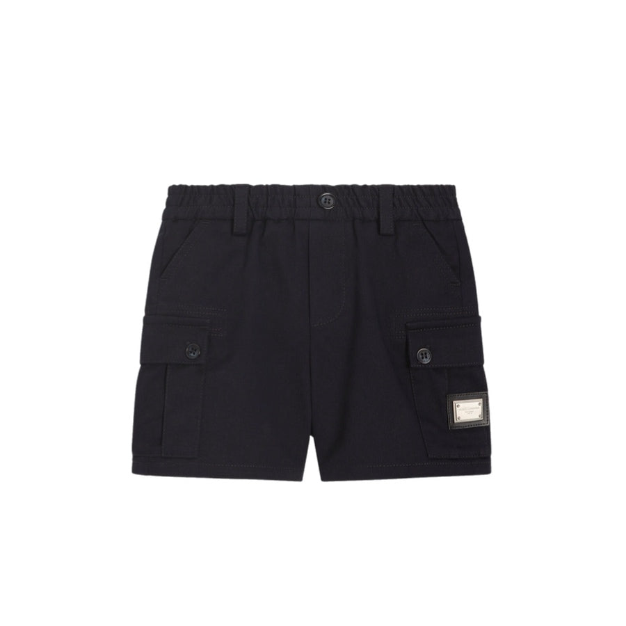 BERMUDAS IN BLACK
