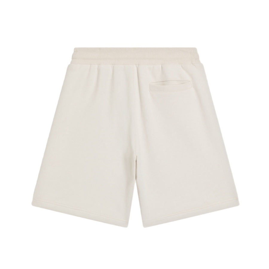 BERMUDAS IN WHITE