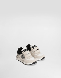 LOW-TOP SNEAKERS IN BLACK & WHITE
