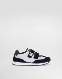 LOW-TOP SNEAKERS IN BLACK