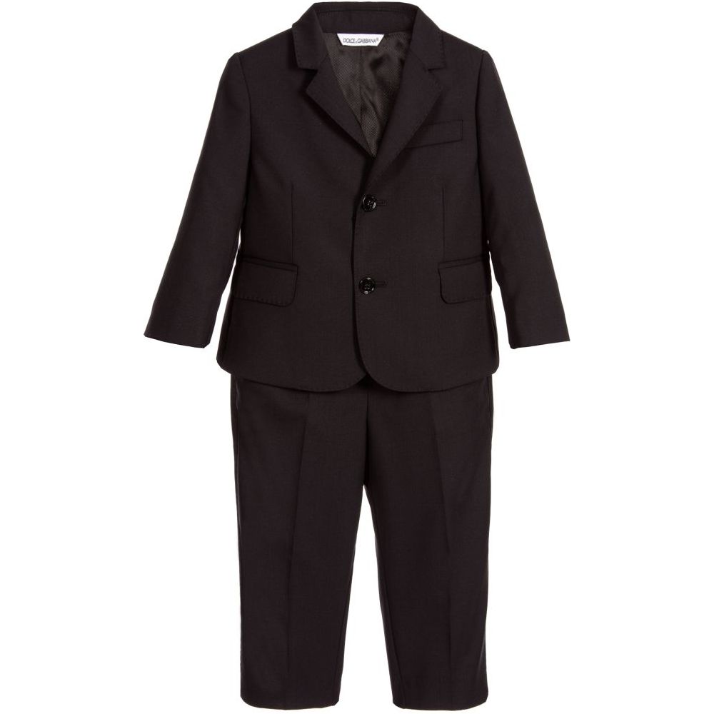 classic two buttons suit