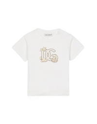 white t-shirt